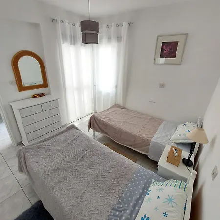 Rhodes Gardens Apartment